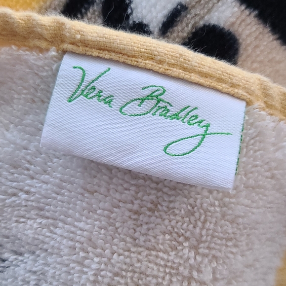 Rare Retired Go Wild Vera Bradley Beach Towel 66"L x 33"W Geat Condition - Picture 3 of 3